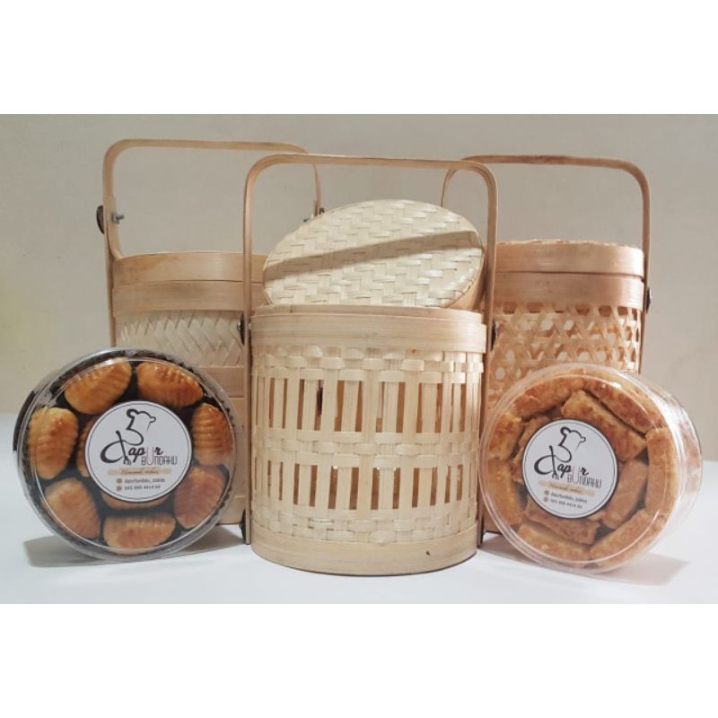 

Kue Home Made : Lidah Kucing, Nastar, Putri Salju, Kastengel