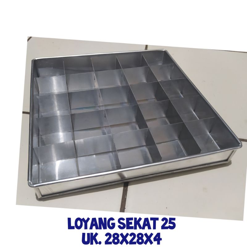 loyang sekat 36 sekat 25 bahan tebal /loyang 28x28x4 / loyang brownis sekat