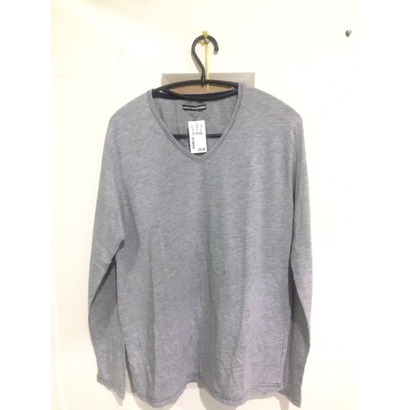 KAOS POLOS LENGAN PANJANG V-NECK GREY “ LAIDBACCOMFORT “