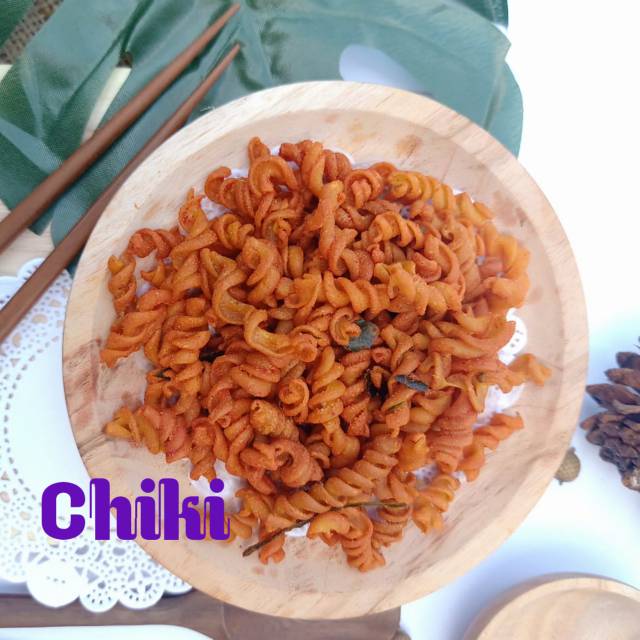 

Makaroni ulir pedas daun jeruk / makaroni bantet