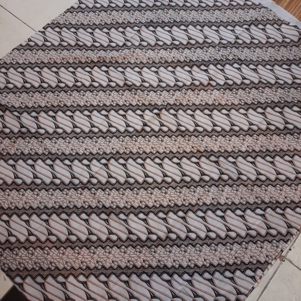 Kain Jarik Batik SOLO Lawasan Motif Parang Barong Seling