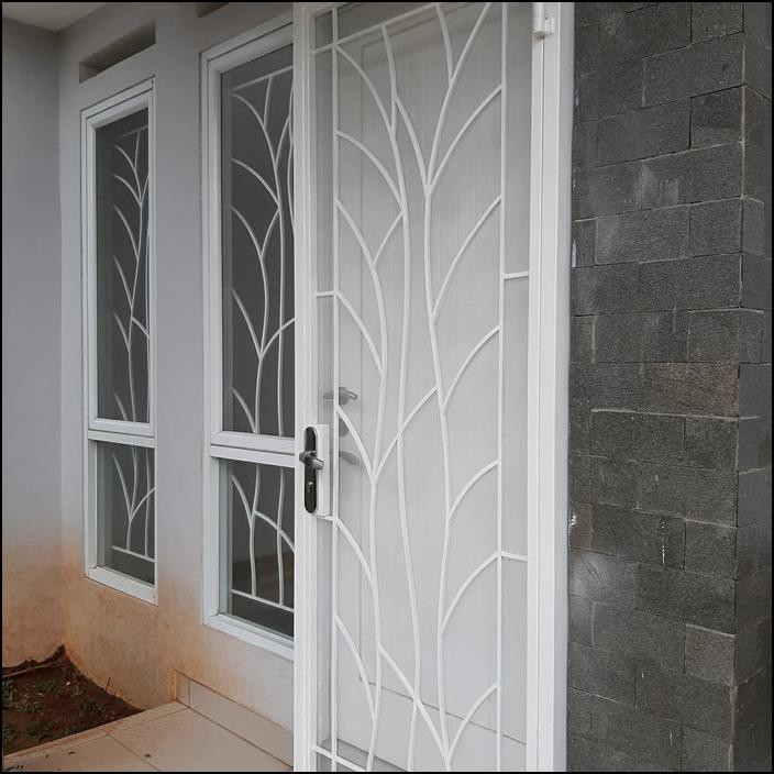 Teralis Pintu Besi Kotak