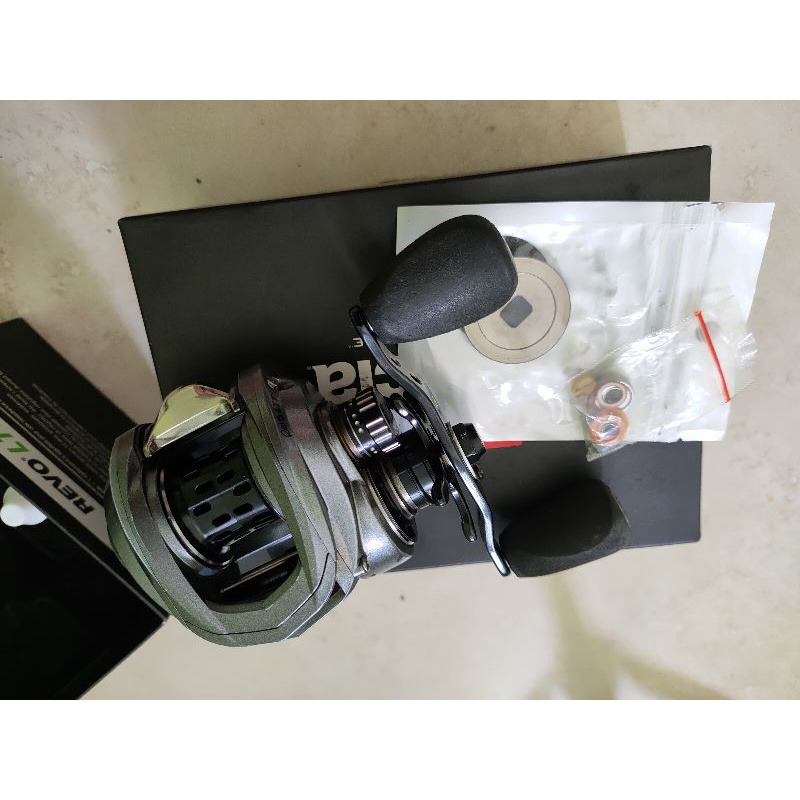 ABU GARCIA REVO LT7 L