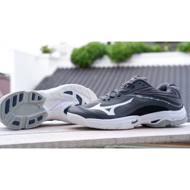 (BAYAR DITEMPAT) ERS SEPATU VOLLY MIZUNO WLZ 6 LOW GREY PREMIUM VIETNAM IMPORT OLAHRAGA VOLI PRIA VO