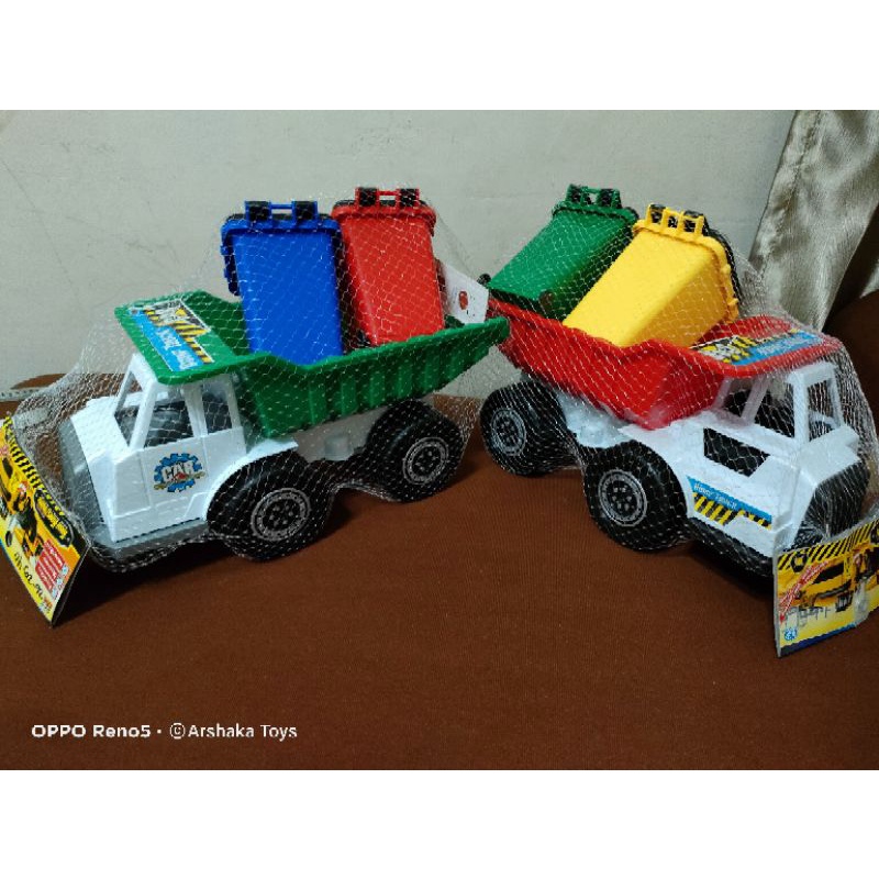Mainan Mobilan Truk Sampah (plus 2 Tong Sampah)