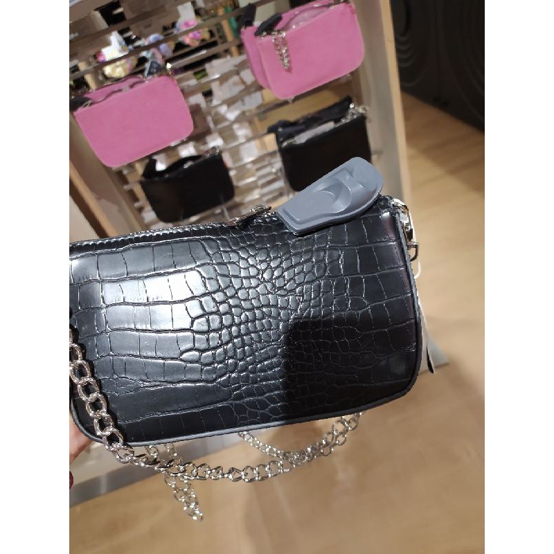 Bershka Sling bag cewe new