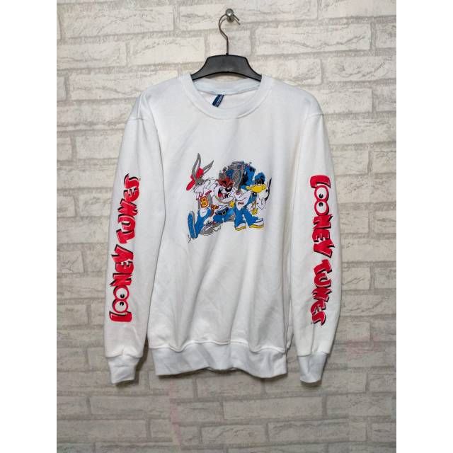 looney tunes crew neck jumper