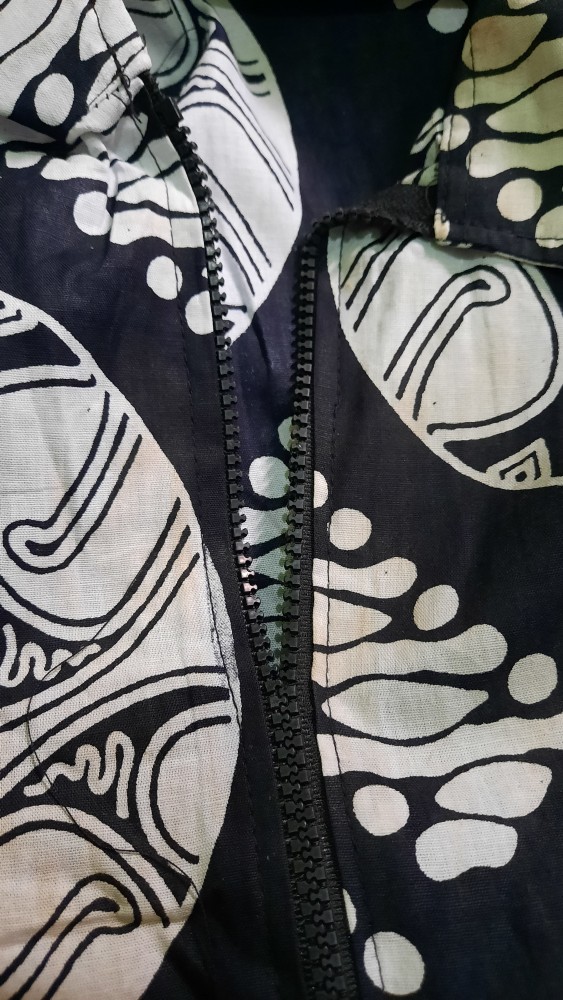 Bg - Batik Couple Maxicardi Monochrome Motif Bola Dan Motif Jumputan Outer Muslim