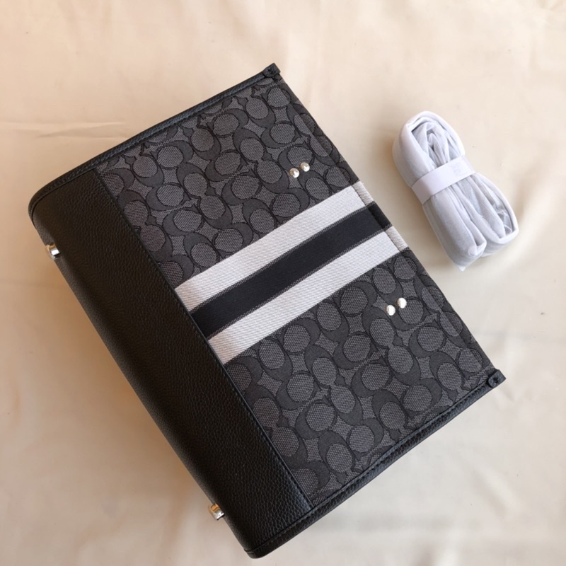 Coach Dempsey Caryall With Patch (C4113)