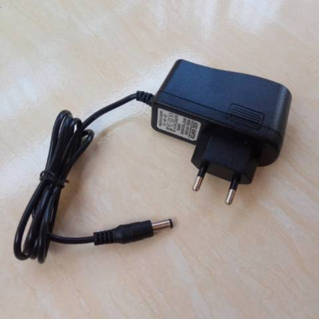 Adaptor Pedal Efek Gitar 9 Volt V Stompbox 1A