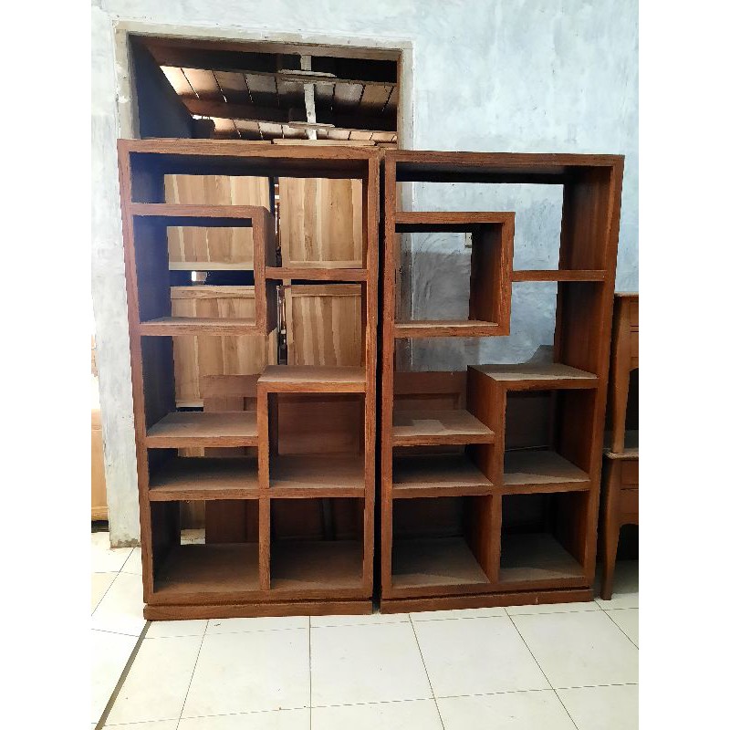 Rak Serba Guna Kayu Jati Finishing Rastik Antik
