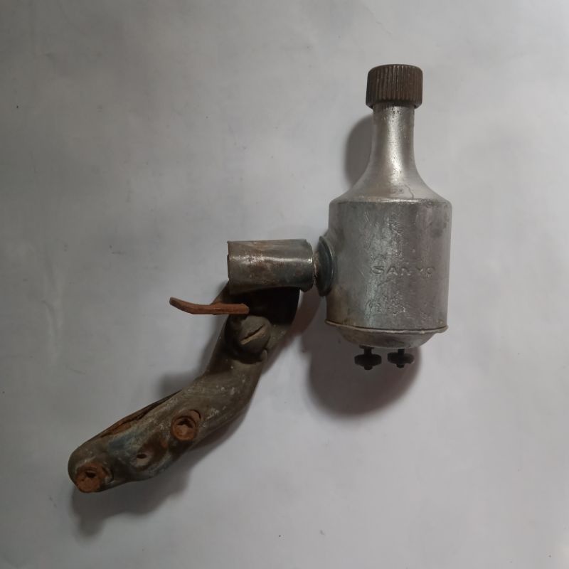 BEKAS - Dinamo Sepeda, Klasik Merk SANYO