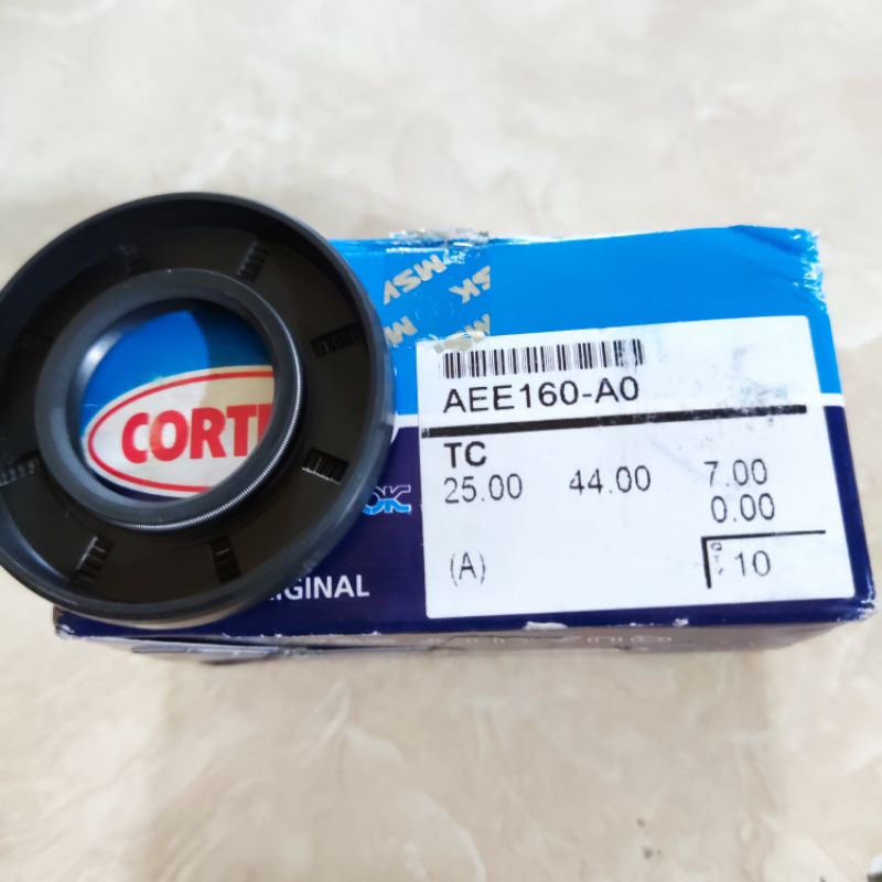 TC 25 44 7 Oil Seal Corteco NOK AEE160-A0 Karet Sil Oli 25*44*7 25x44x7