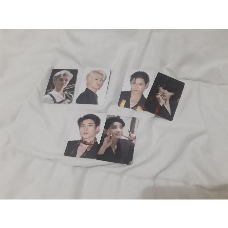 X1 Goods Photocard Set