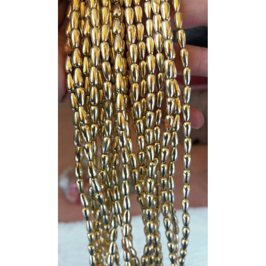 

Unik Manik Manik Plastik Tetes Air Gold 0,8 cm ( 1 renteng ) ( DAS )