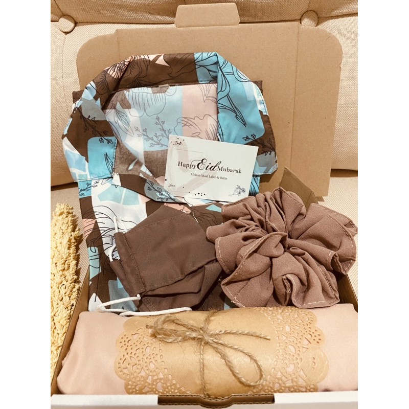 

Hampers Piyama | kado | hadiah | nikahan | ulang tahun | wisuda