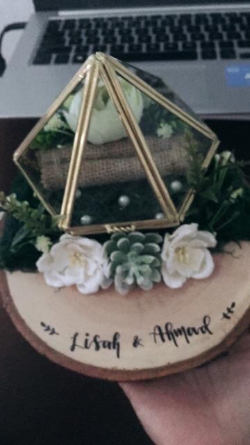 Ring Box / Ring Bearere Terrarium Gold