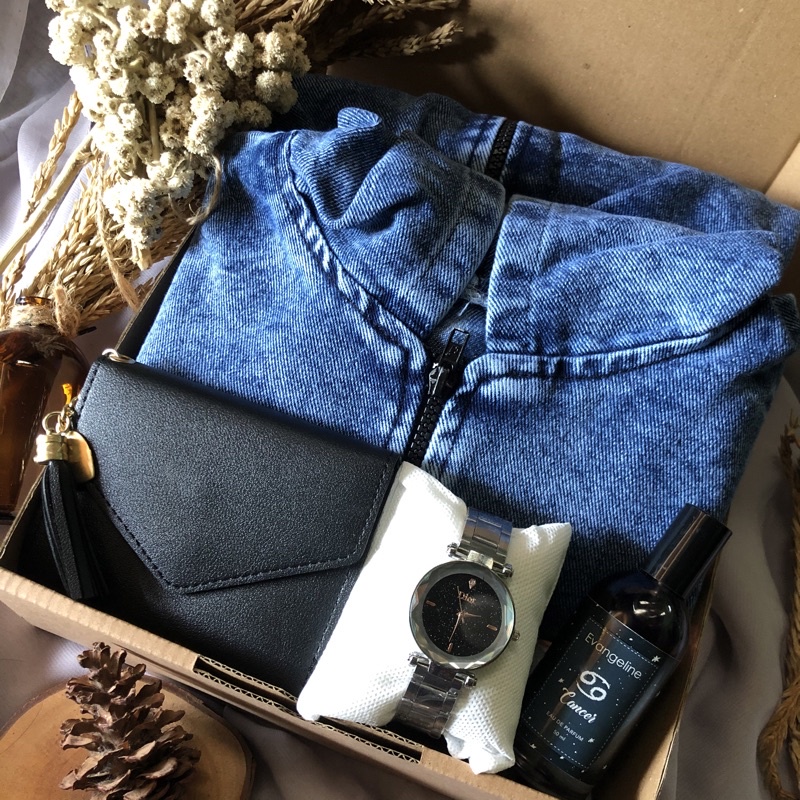 Hampers Giftbox jaket levis Untuk Cewe || Kado Hadiah ulangtahun Anniversarry wisuda