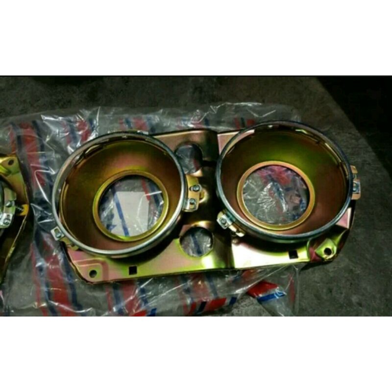 Bracket Lapmpu Hedlam Corolla DX 80