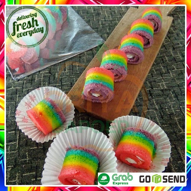 

RAINBOW ROLL CAKE - 1 PCS
