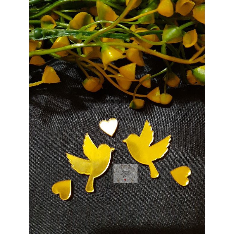 

3x3cm burung lasercut akrilik gold