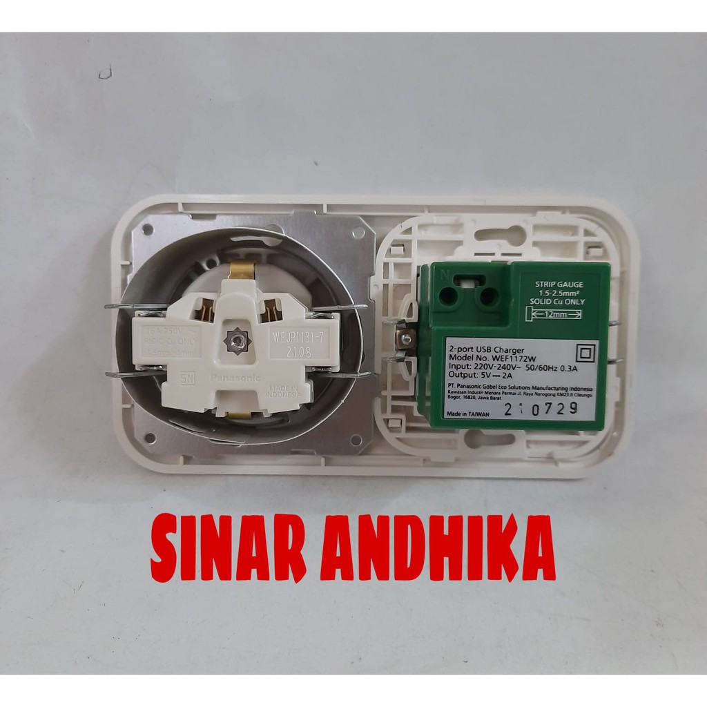 STOP KONTAK NON CP + USB CHARGER 2 PORT PUTIH PANASONIC WEJP 11312-7+WEF 1172W