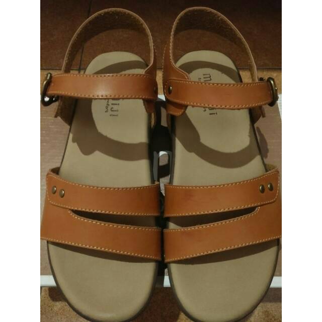 PRELOVED SANDAL CASUAL WANITA BY MAMIJI