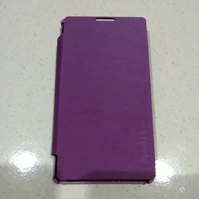 Flipcover Sony xperia E1