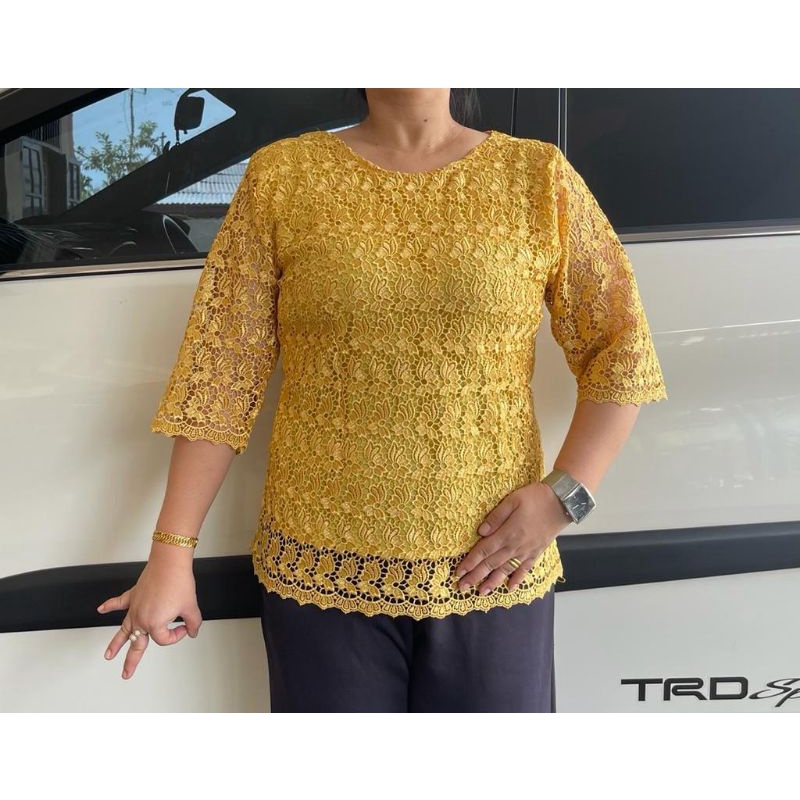 BLUS BROKAT HOKY PRADA FURING KATUN JUMBO