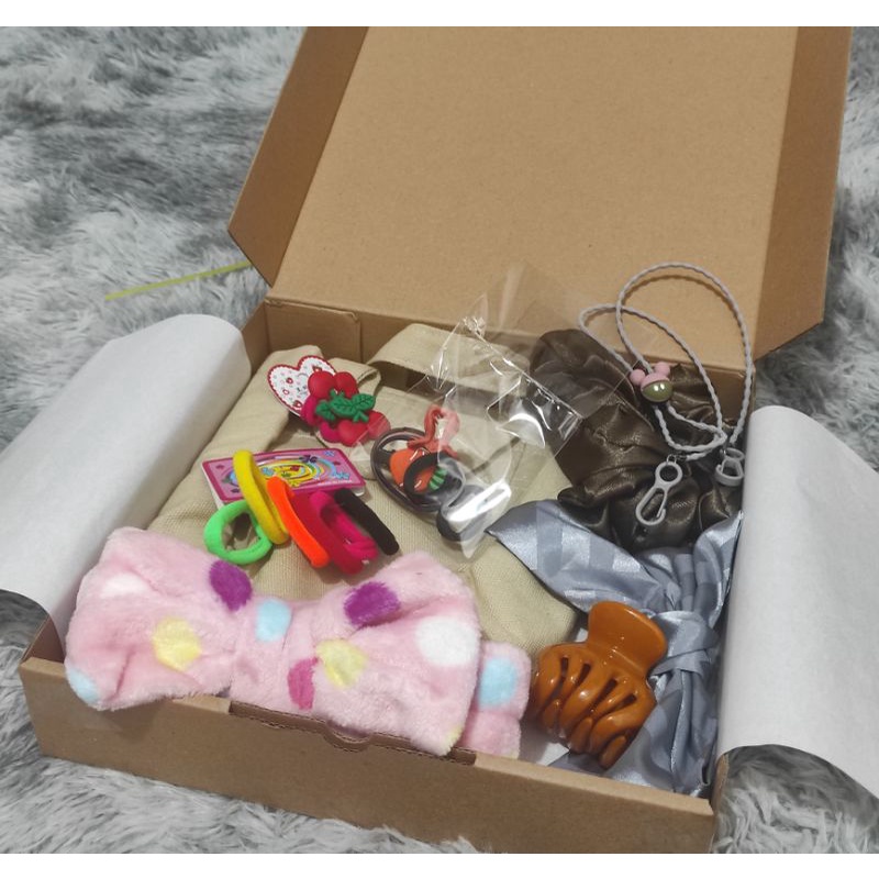 

giftbox+slingbag kanvas untuk cewe/kado hadiah