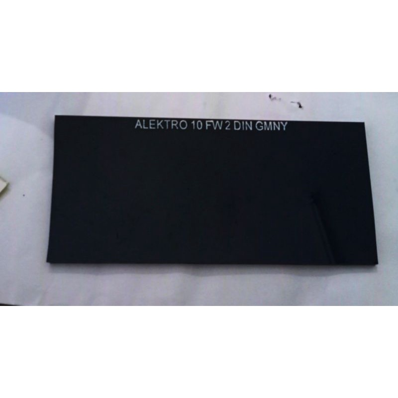 Kaca las Hitam MICN no 10