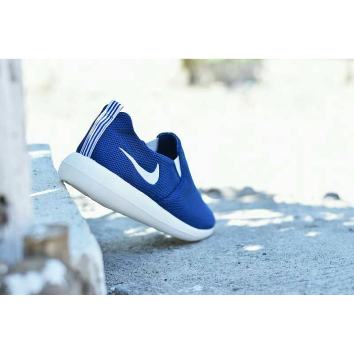 NYAMAN SEPATU SPORT NIKE ROSHE RUN SLIP ON / CASUAL RUNNING PRIA / RR 12 BEST SELLER