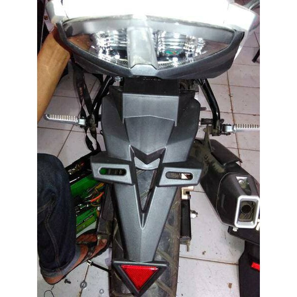 Spakbord Belakang Model Ninja F1 Bisa Buat Semua Motor ( Universal) / Spakbor Belakang Transformer Universal / Spakbor Racing Model Ninja Universal / Buntut Spakbor Cingg