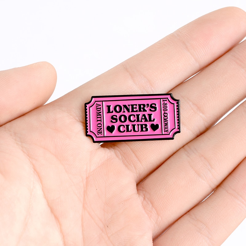 Bros Pin Enamel Desain Tiket Loner 's Club Warna Pink Untuk Hadiah