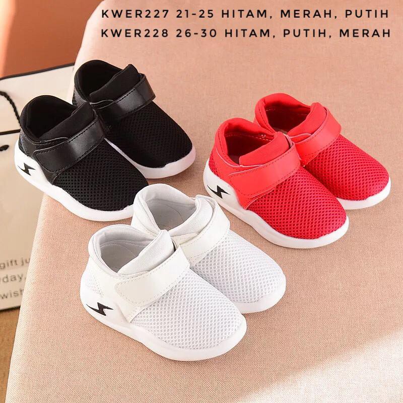 11.11   SEPATU KETS ANAK COWO IMPORT BAHAN SUPER DUPER RINGAN SIZE 21-25