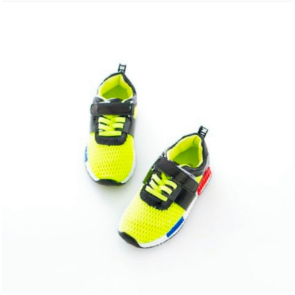 Sepatu sport anak Hitam Hijau