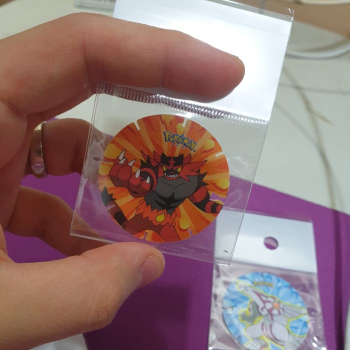 Pokemon Coin Tazos Chiki Balls - Incineroar