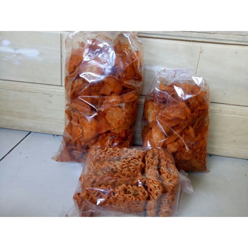 

KRIPSET keripik pedas 250gram