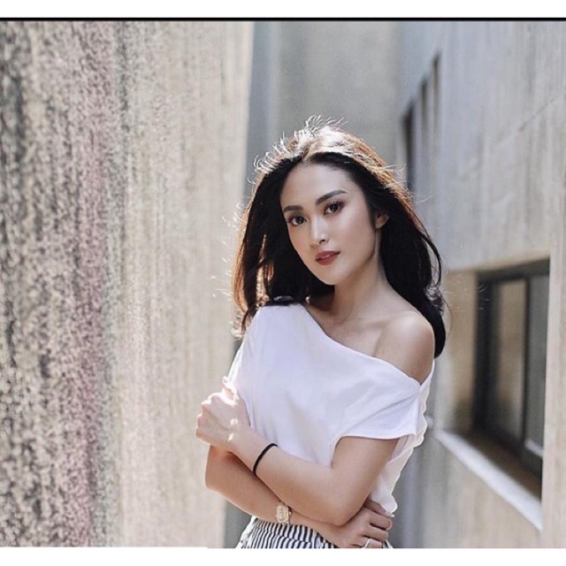 One shoulder top / off shoulder top / of shoulder top / atasan import atasan bkk top one shoulder