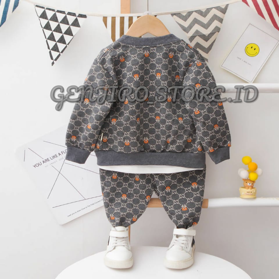 GENJIRO_STORE.ID/SETELAN ANAK LAKI LAKI/SETELAN JAKET ANAK/SETELAN SWETER ANAK/JAKET+DALEMAN LENGAN PANJANG+CELANA PANJANG/UNTUK USIA  2 - 8 TAHUN/BISA COD