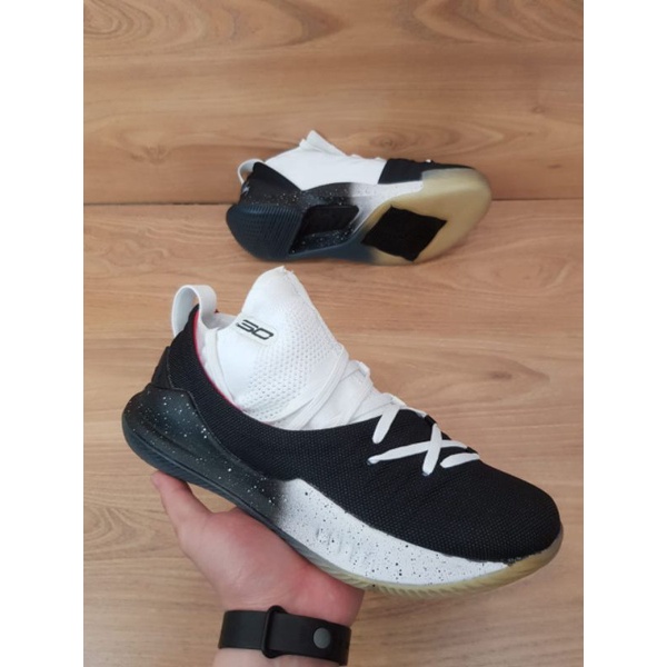 SEPATU PREMIUM SEPATU BASKET CURRY 5