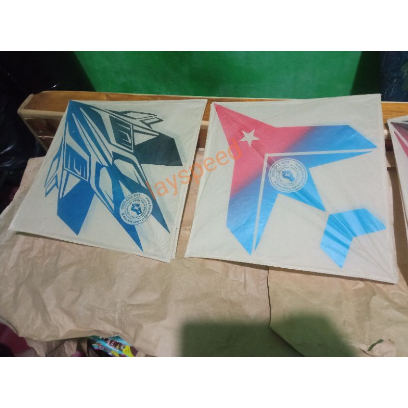 LAYANGAN SUKHOI STANDAR KERTAS TISU