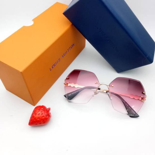 Kacamata Louis Vuitton 9081