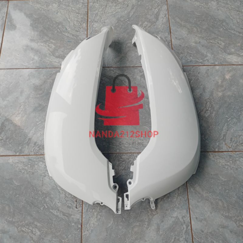 Cover body scoopy donat 2018-2019 putih