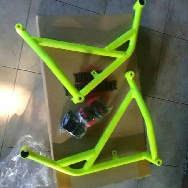 Tubular Yamaha Xabre