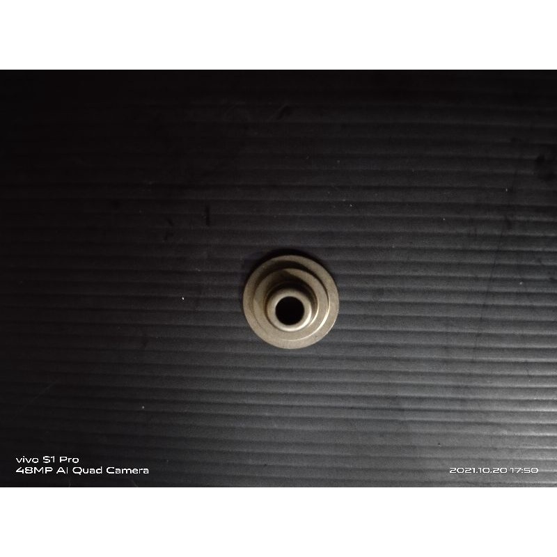 Retainer rumah kuku klep topi klep mx vixion asli ori original