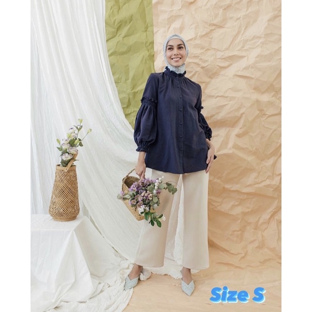 Aurora Blouse Wearing Klamby