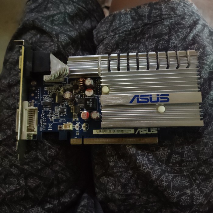 Vga card 512mb 64bit ddr2