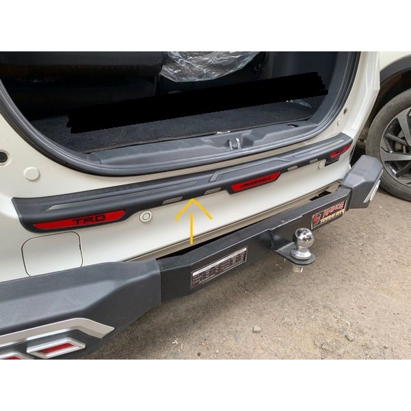 Sillplate Belakang Avanza 2019 with Reflector