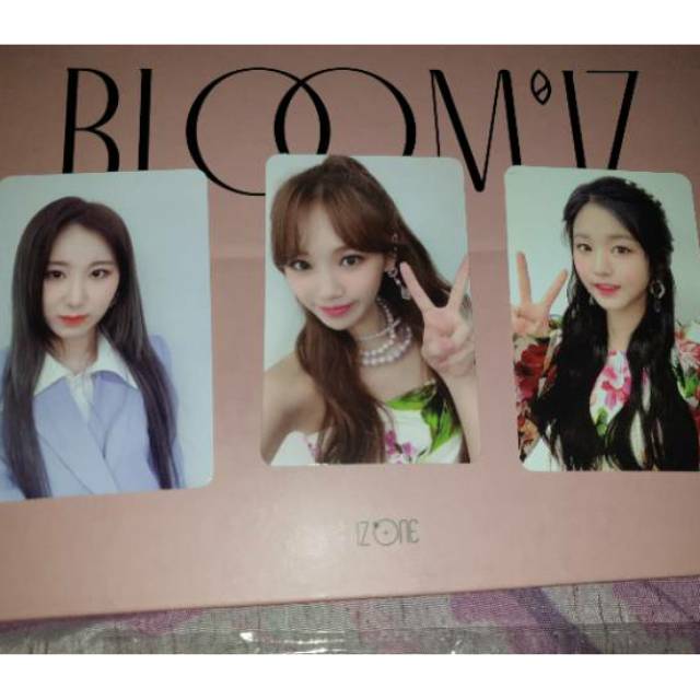 Izone/Iz*one Bloomiz Photocard & AR Card